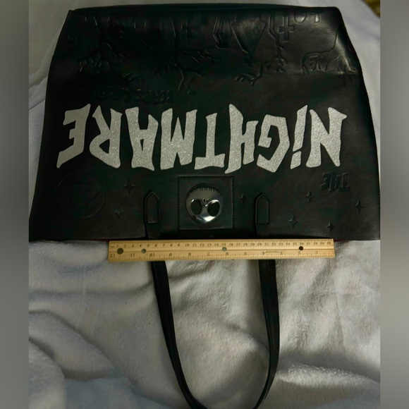 Tim Burton’s Nightmare Before Christmas tote bag. - Picture 6 of 11
